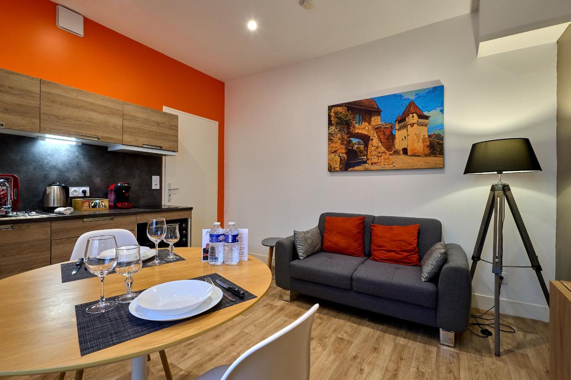 Le Faidherbe Style Appart' Hotel - Wifi Gratuit - Parking Gratuit Calme Et Lumineux Nevers Exterior photo